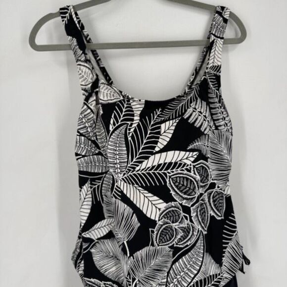 Azul by Maxine Of Hollywood Women's Skirted‎ Swim Dress One Piece Black White 8 - Picture 6 of 13